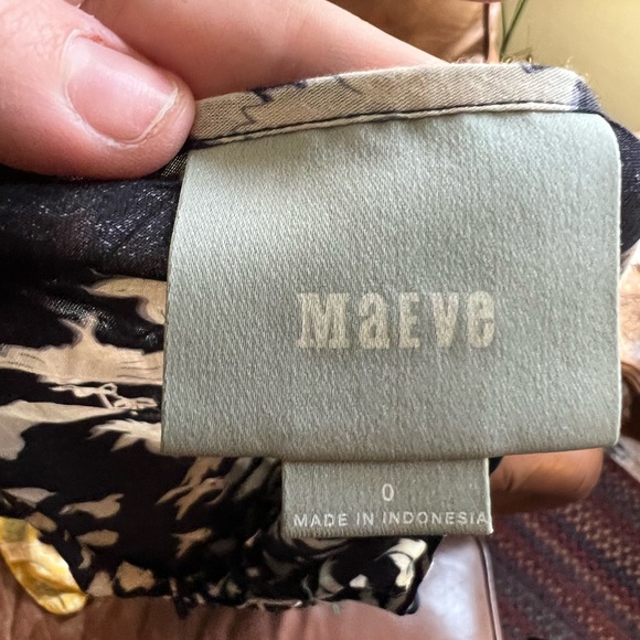 Anthropologie Maeve Navy Blouse with birds size 0 - Picture 6 of 6